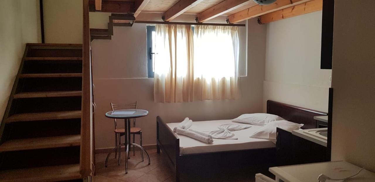 The First Hotel Saranda Eksteriør billede