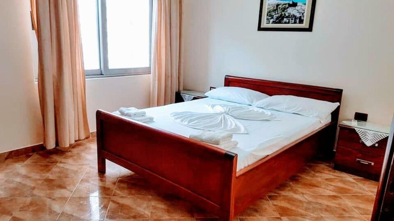 The First Hotel Saranda Eksteriør billede